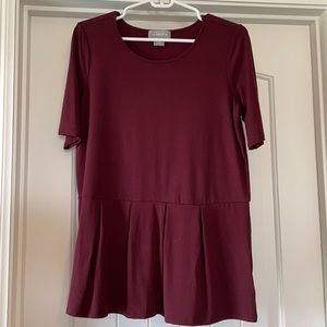 NWOT Liz Claiborne tunic shirt Size Small Burgundy